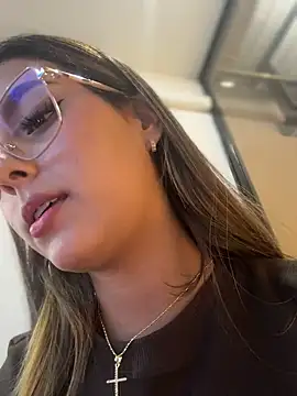 Valeria-escobar - PLAYING WITH MY PUSSY NEAR MY FRIEND😈😈
