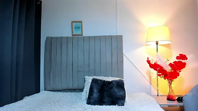 Gaby_moon26 - Dance with the ass twerking with oil