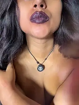 Valentinne_z - FUCKME
