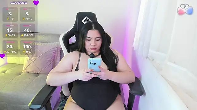 Ambar-wells - Boobs & Oil Squeeze 🧴🍒💦