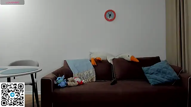 Hon_bae - shaking ass for u><