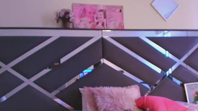Bratz_x - Fast paced toy on the pussy