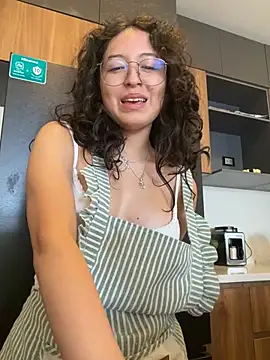 Alicatcua_1 - Masturbarme 10 minutos con máquina