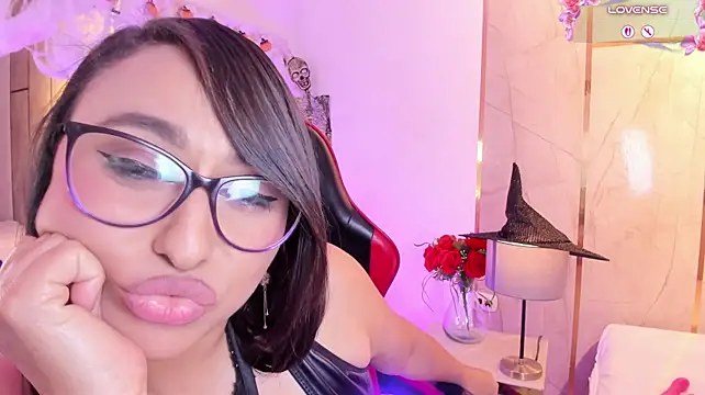 KendallJay - Oiled Big Ass + 1 Min Lush🍑🔥🔥