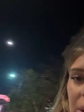 SophieeCharm - Suck U Dry