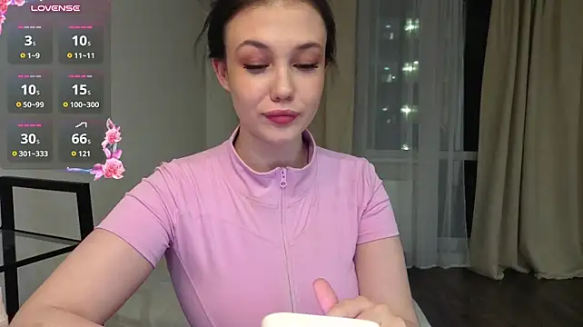 Amelyay - close up titites show