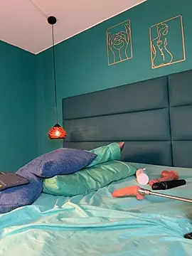 Miafarrog - rubbing nipples + bounce