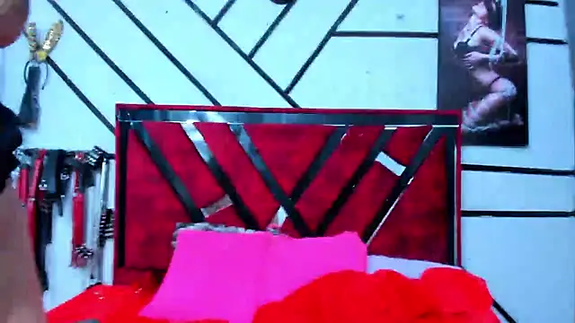 SarayZareen - show ass ✨💖
