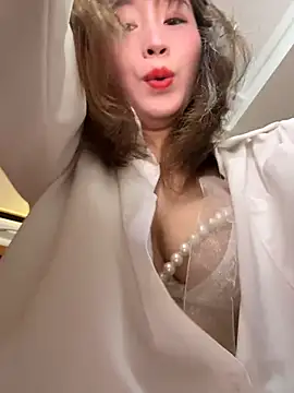 Dian-Sex - 完成目标后全裸并乳液诱惑，再给10分钟控制权