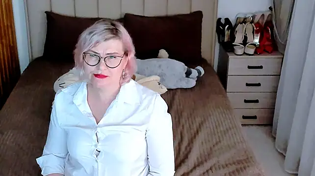 Sabrinamacmarren - can you make me cum😉😍🎁💋💋💋💋💋