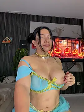 Abril10_ - Cover my breasts with oil and saliva