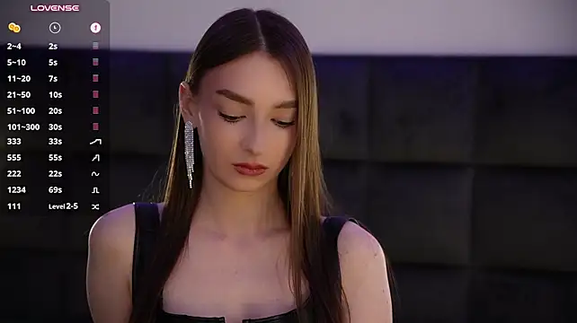 GoldieHarrington - Caress Ass