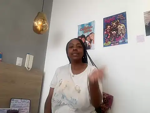 ChocolateCakeQueen - SHAKE THAT ASS ✨😛