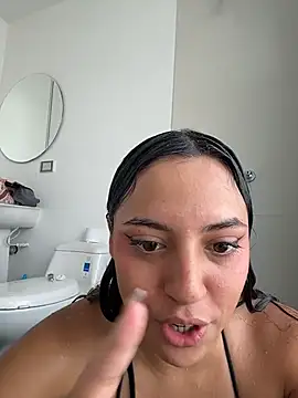 MeggyMae_ - 1 finger in ass 🍑👆