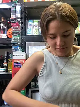 Andrea_19blonde