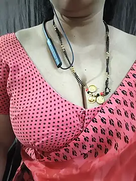 Bhuvana_555 - Boobs on honey