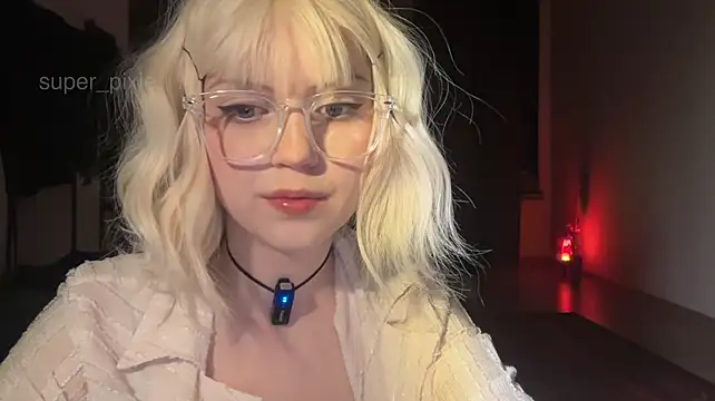 Super_pixie - keep an sexy eye contact