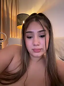 VivianneViolet - Naked now+ sexy pic