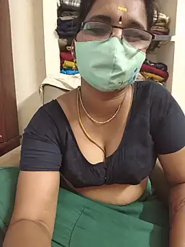 Tamilyazhini19