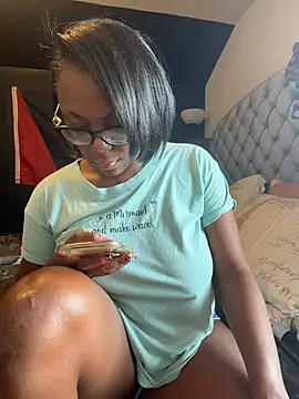 TrueeFantasee - Spoil me