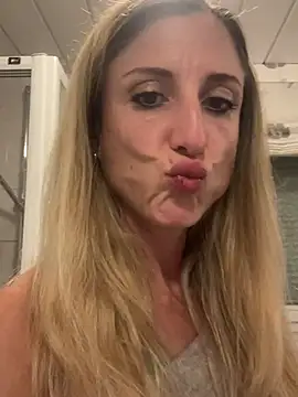 VivienneBlac - 🪔 Oil up my ass + 5 slow, teasing slaps