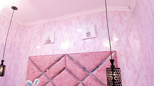 Curvy_Alanna - SPANK ASS X3