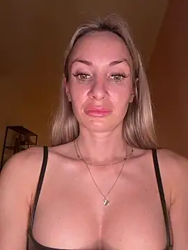 Micky_Muffin - Spank pussy 5x/LT free video
