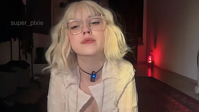 Super_pixie - keep an sexy eye contact