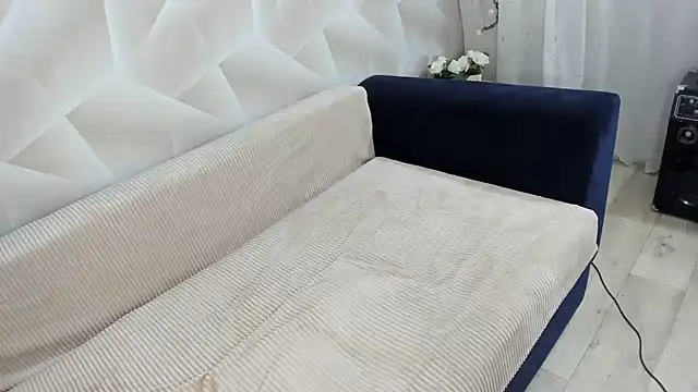 XLovely_LanaX - Spank ass 15 times