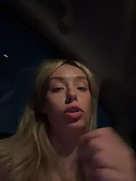 PollyLolly - touch driver's dick risky