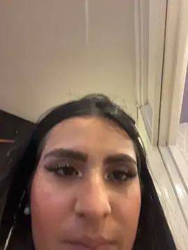 Celine_Carter - SPRAY MILK ON PUSSY AND RUB