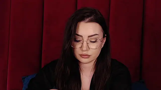 AnnaSage - topless dance