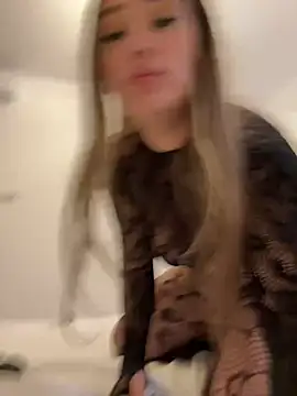 VivianneViolet - Deep blowjob