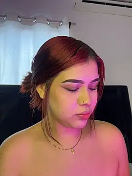 Lily_Woodz - rub my clitory on doggy 🍑🤤