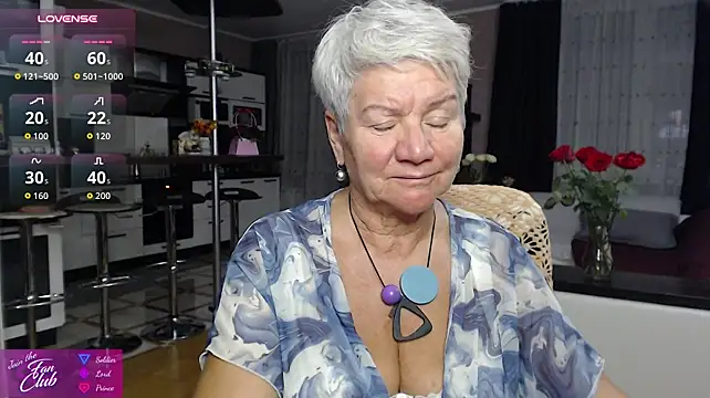 Roxana_brooks - oil on naked boobs