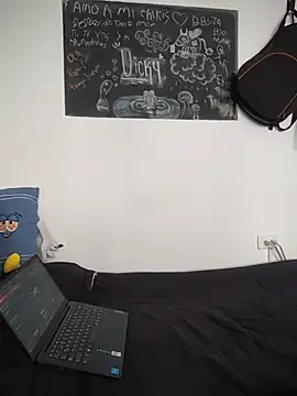 Vickyinloveee - DILDO + LUSH IN CLIT
