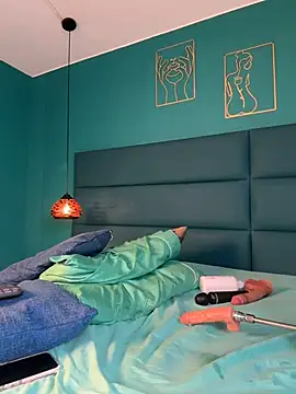 Miafarrog - oiling my big ass