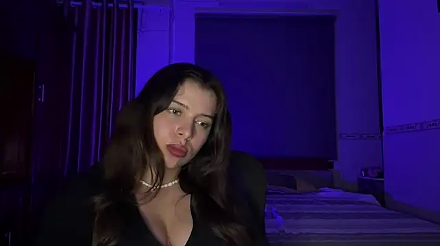 KayleneLoukanis - Lots of long kisses