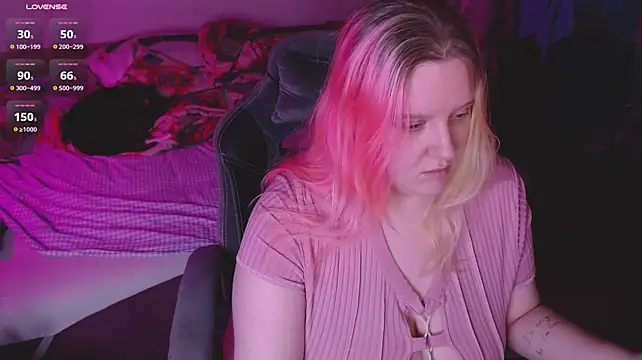 Lissamuff - Leave me topless for some hot plays