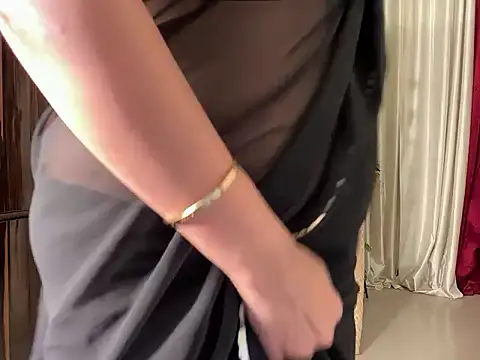 Sakshi_09 - Name on Boobs🥵 last Tippeer