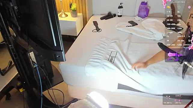 Bounce_katty - Hot and juicy squirt on your cock