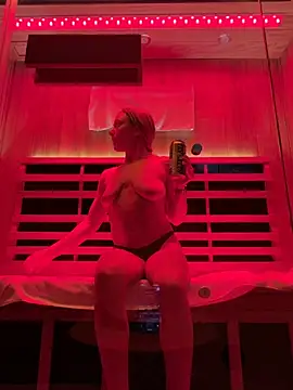 Lunagirl13 - Make my nipples hard in public 😈🤭🍒