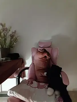 MiuMiu-Love68 - Mong bụt thương Miu mỗi ngày
