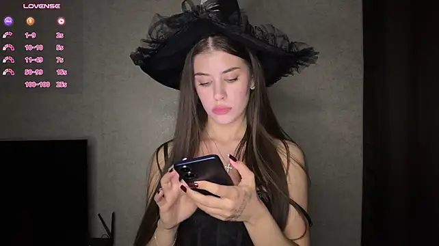LypsiXo - maybe i should squeeze my witch ass?