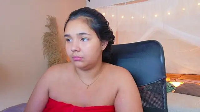 Miadancing - oils in the breasts and deep throat
