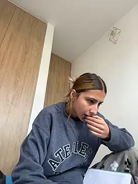 Ameellie - TOPLESSS+OIL IN BOOBS+1minControltoy