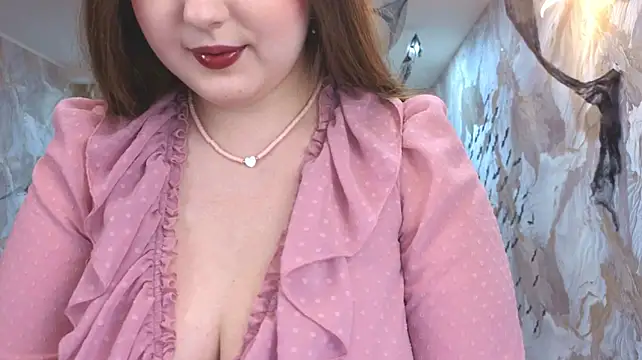 PixelGoddess - Sexy cleaveage tease