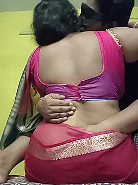 Ruhi_sexy - Split on boobs and pinch nipple hard