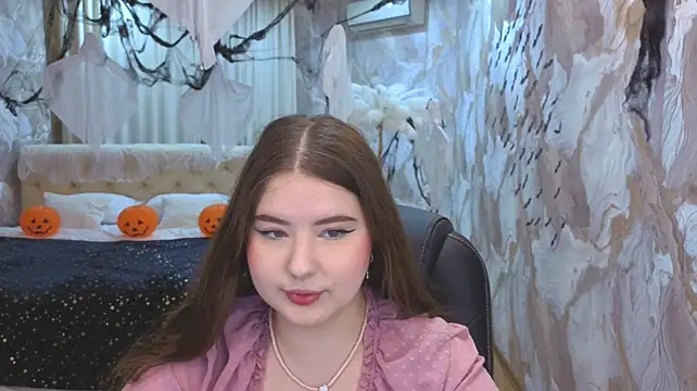 PixelGoddess - Sexy cleaveage tease