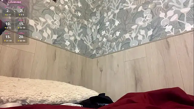Cutevina - Pinch my nipples